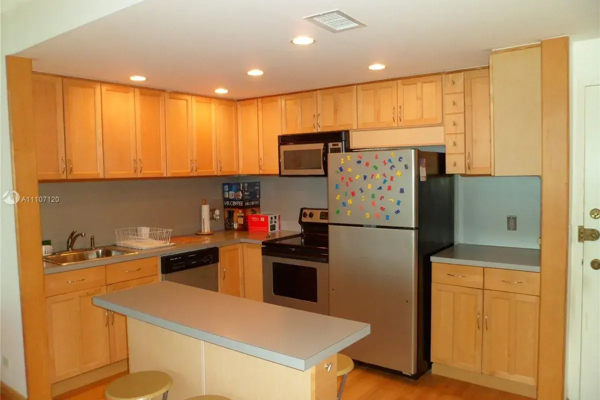 3505 S Ocean Dr # 1420, Hollywood FL 33019