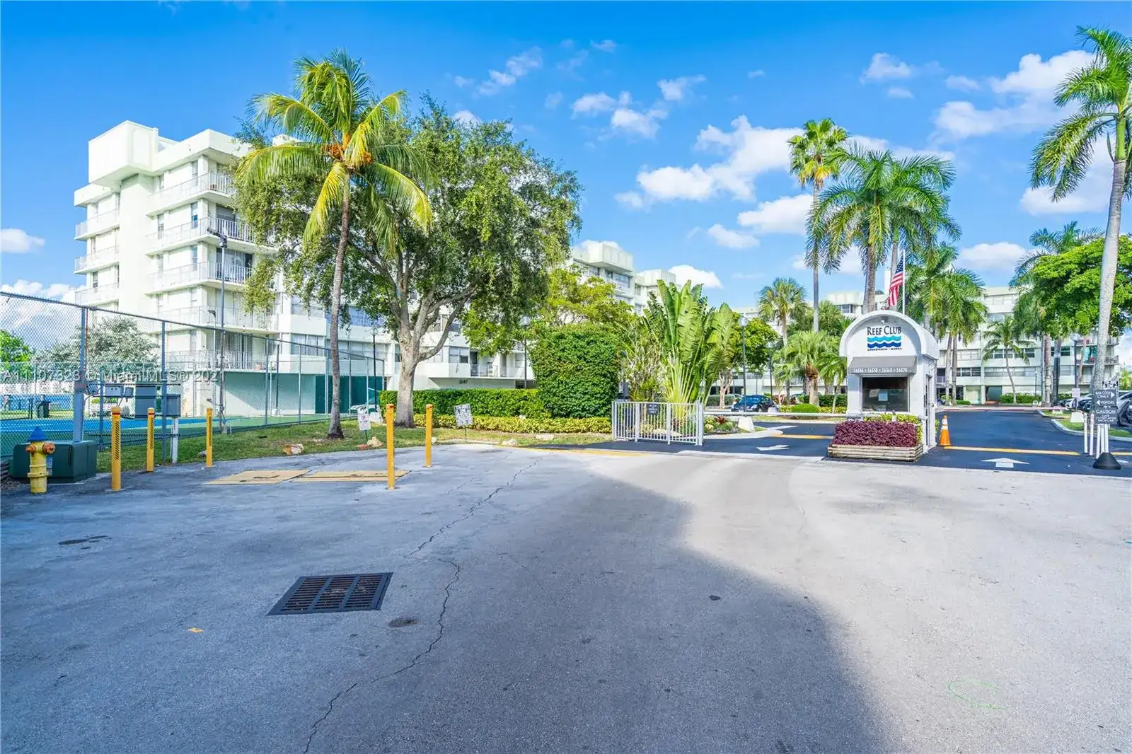 16546 NE 26th Ave # 3G, North Miami Beach FL 33160 photo 2
