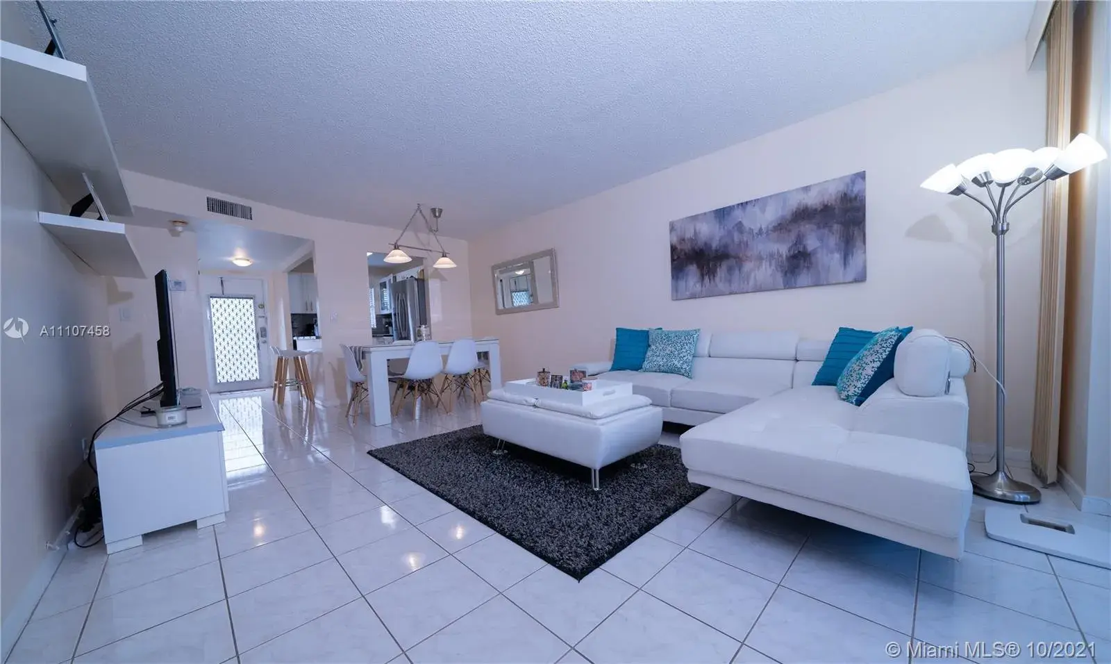 8901 Sunrise Lakes Blvd # 204, Sunrise FL 33322