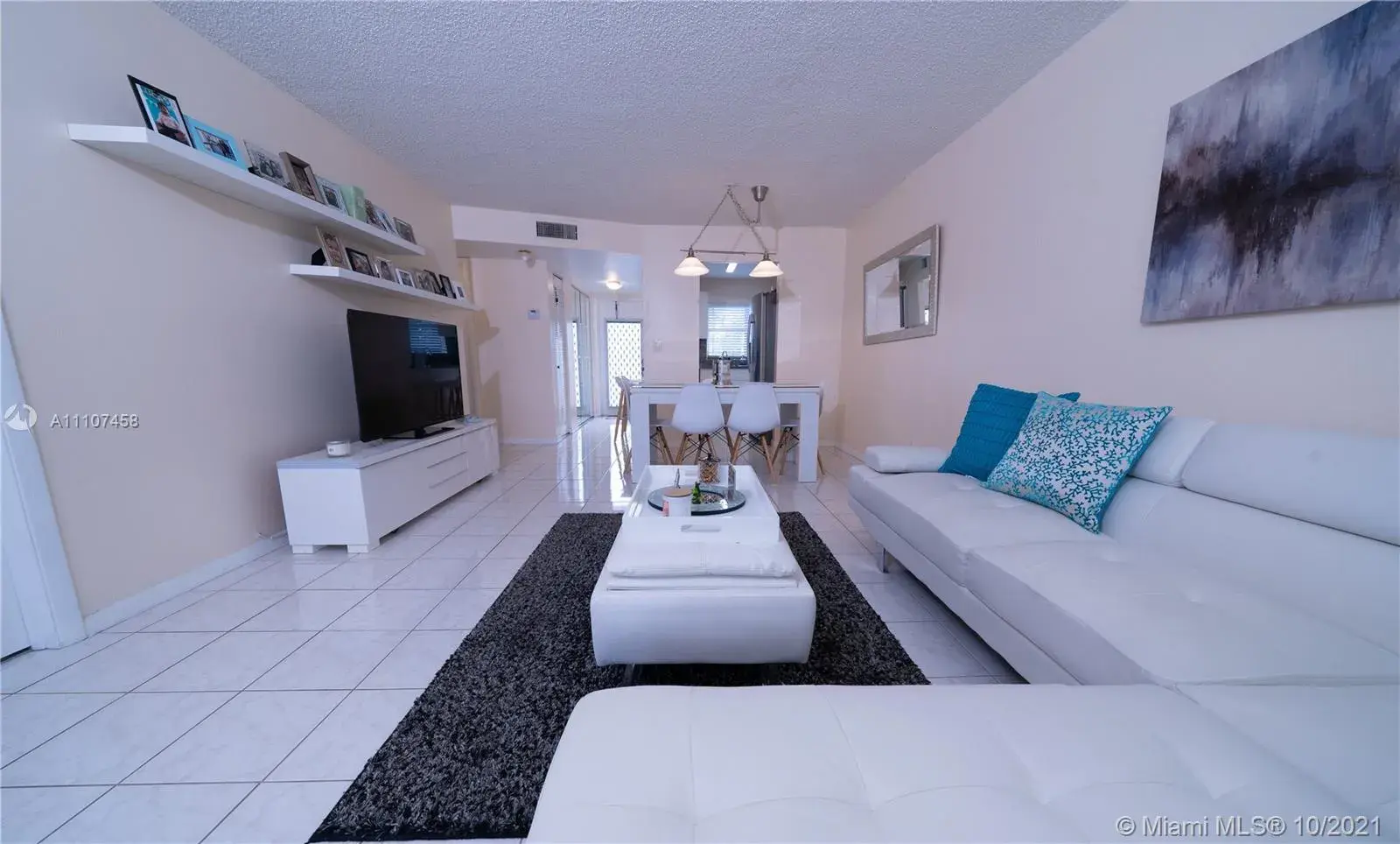 8901 Sunrise Lakes Blvd # 204, Sunrise FL 33322