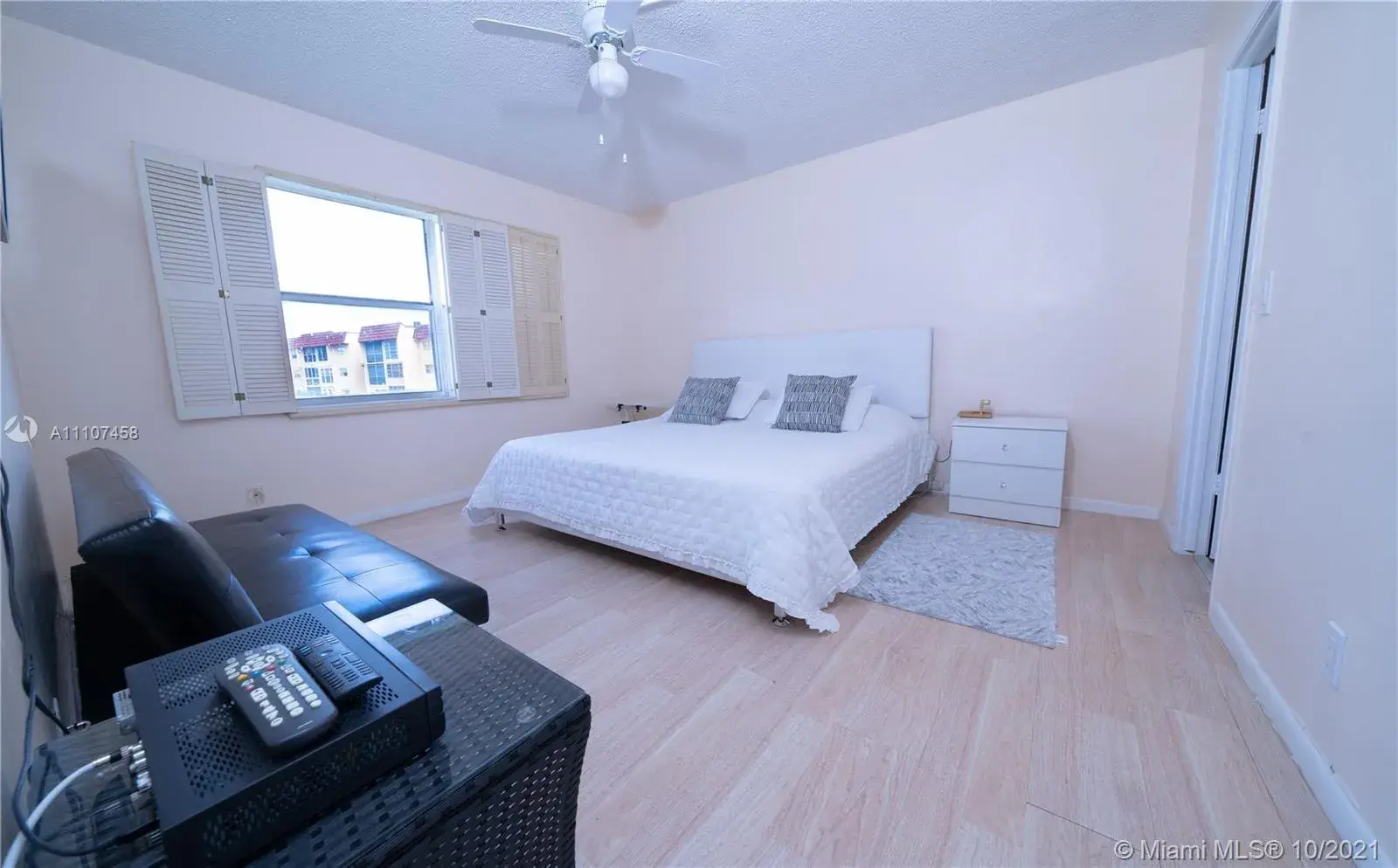 8901 Sunrise Lakes Blvd # 204, Sunrise FL 33322