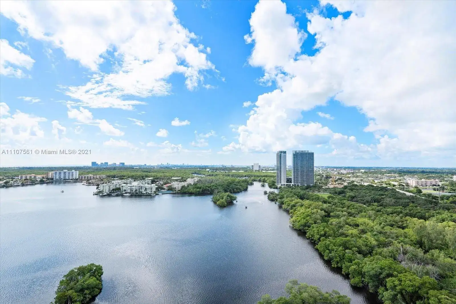 17111 Biscayne Blvd # 2106, North Miami Beach FL 33160 photo 3
