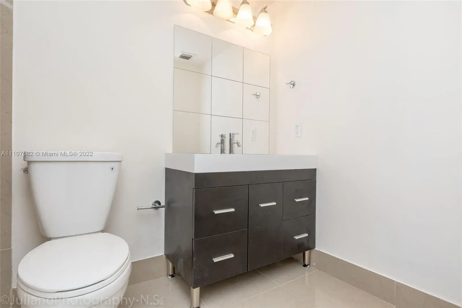 7601 E Treasure Dr # 722, North Bay Village FL 33141