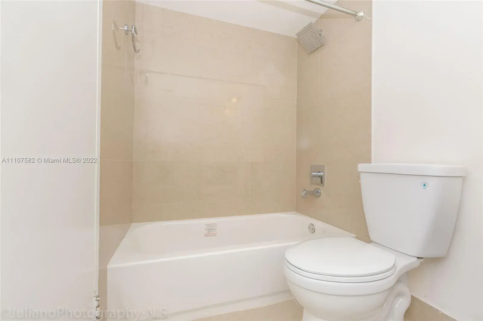 7601 E Treasure Dr # 722, North Bay Village FL 33141
