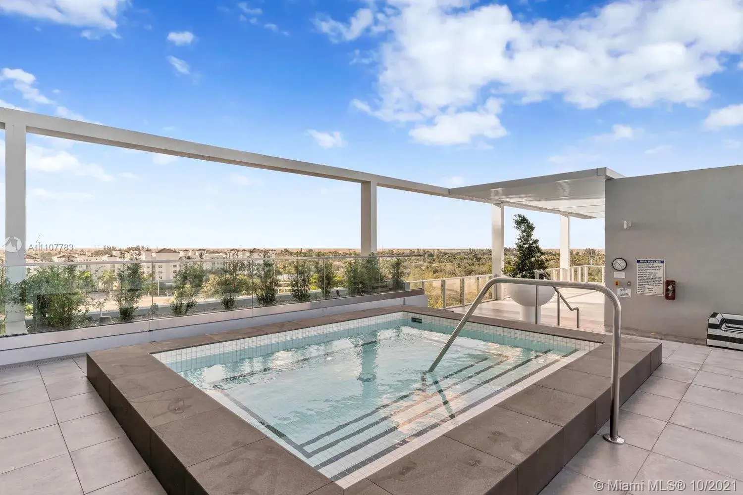 2000 metropica Way # 2411, Sunrise FL 33323