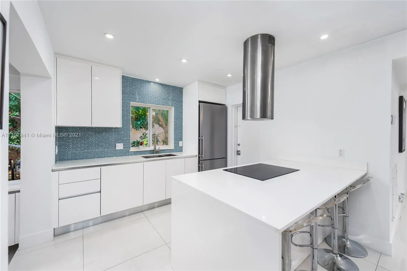 544 Allendale Rd, Key Biscayne FL 33149