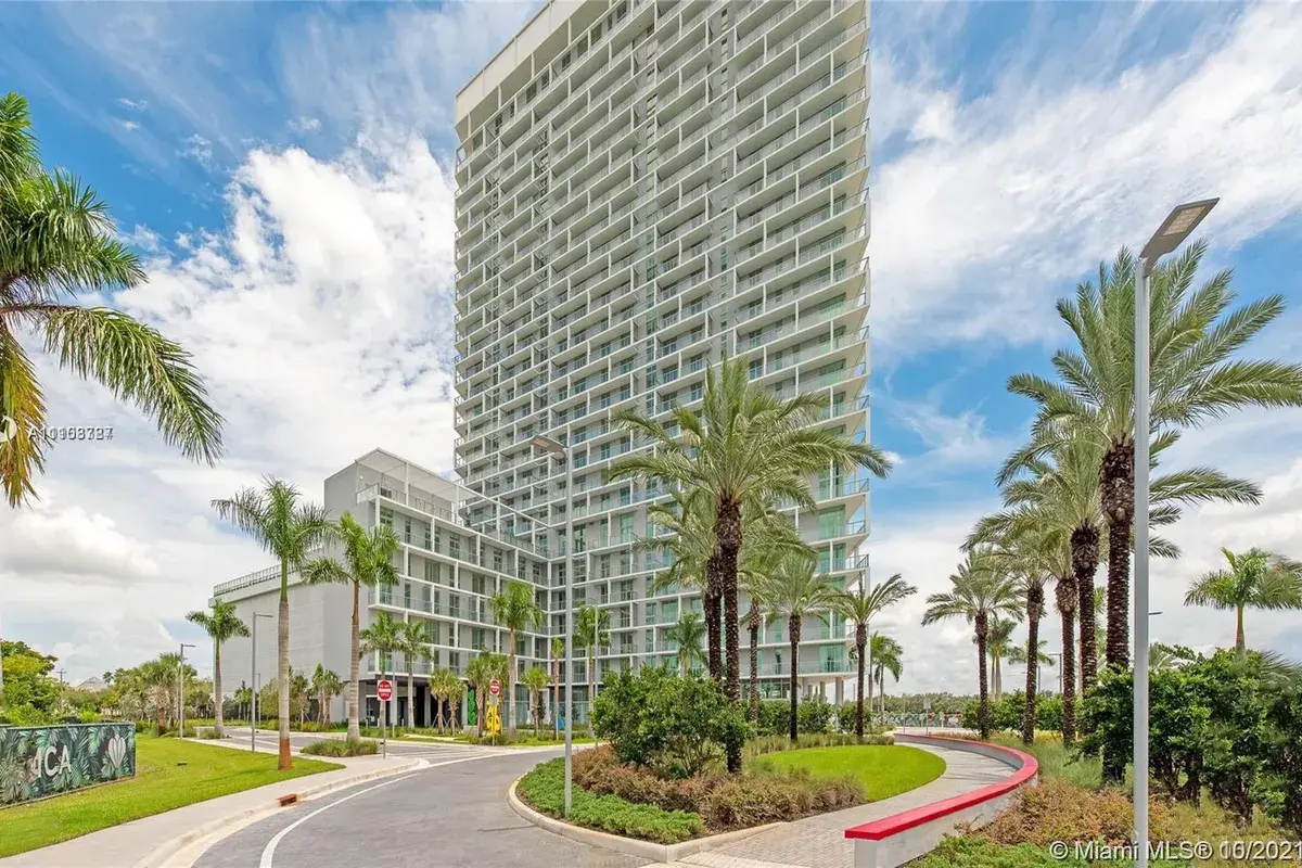 2000 Metropica Way # 1906, Sunrise FL 33323