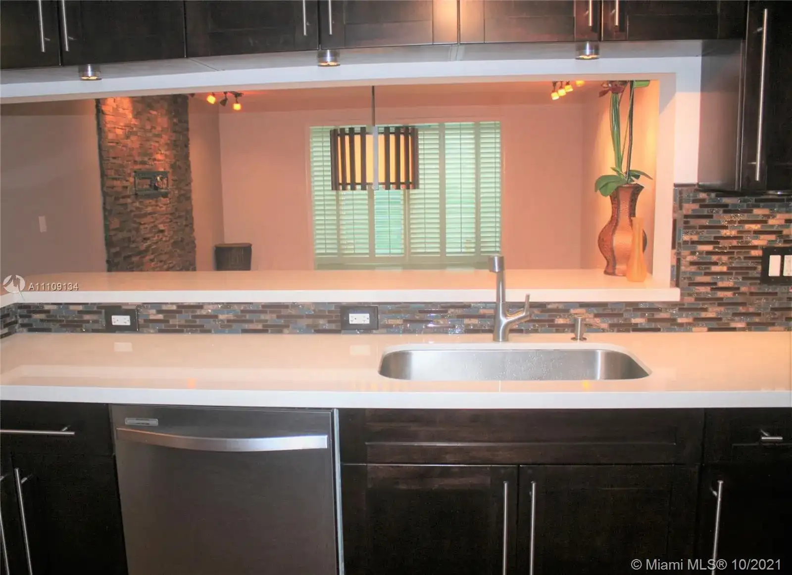 431 SE 3rd St # 201, Dania Beach FL 33004 photo 2
