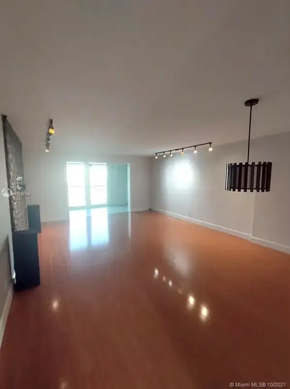 431 SE 3rd St # 201, Dania Beach FL 33004 photo 5