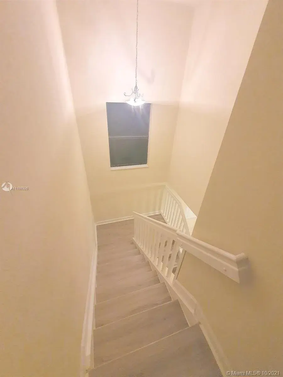 22746 SW 92nd Pl, Cutler Bay FL 33190