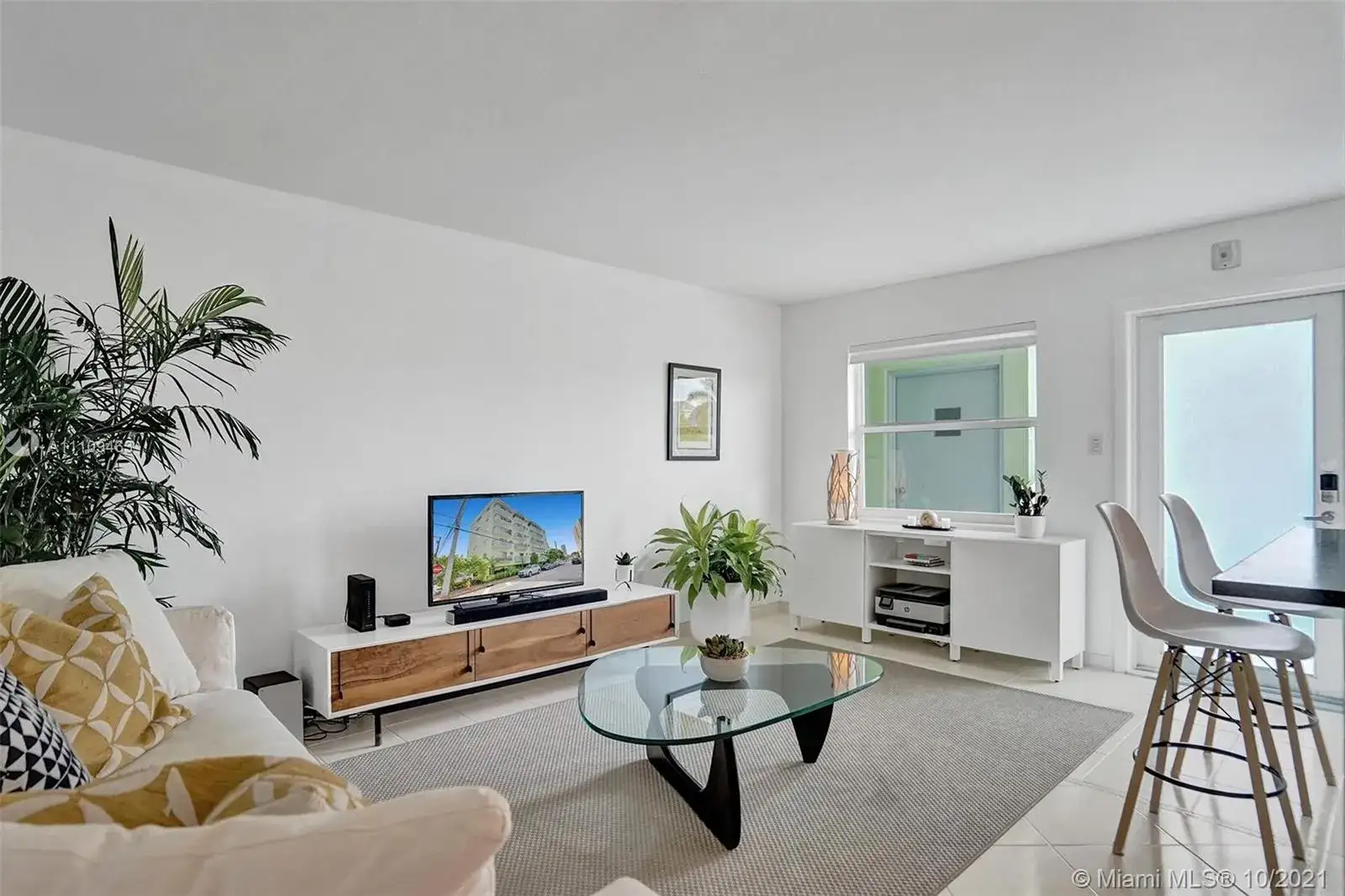 363 Washington Ave # 44, Miami Beach FL 33139 photo 2