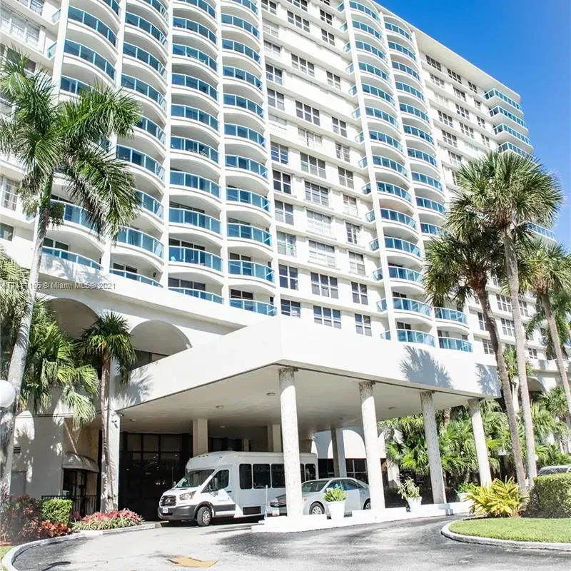 3800 S Ocean Dr # 414, Hollywood FL 33019