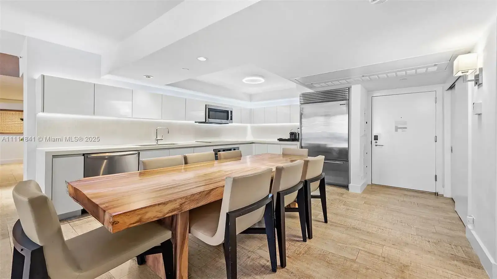102 24th St # 904, Miami Beach FL 33139 photo 4