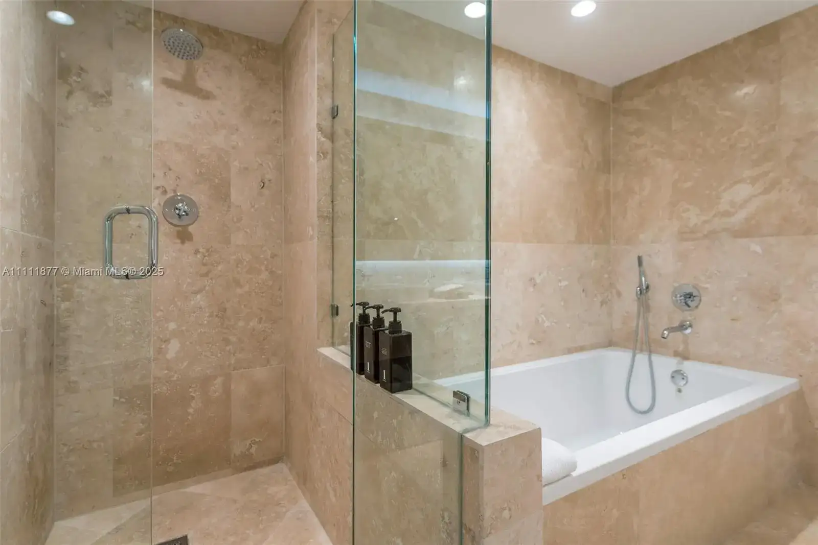 102 24th St # 915, Miami Beach FL 33139 photo 5