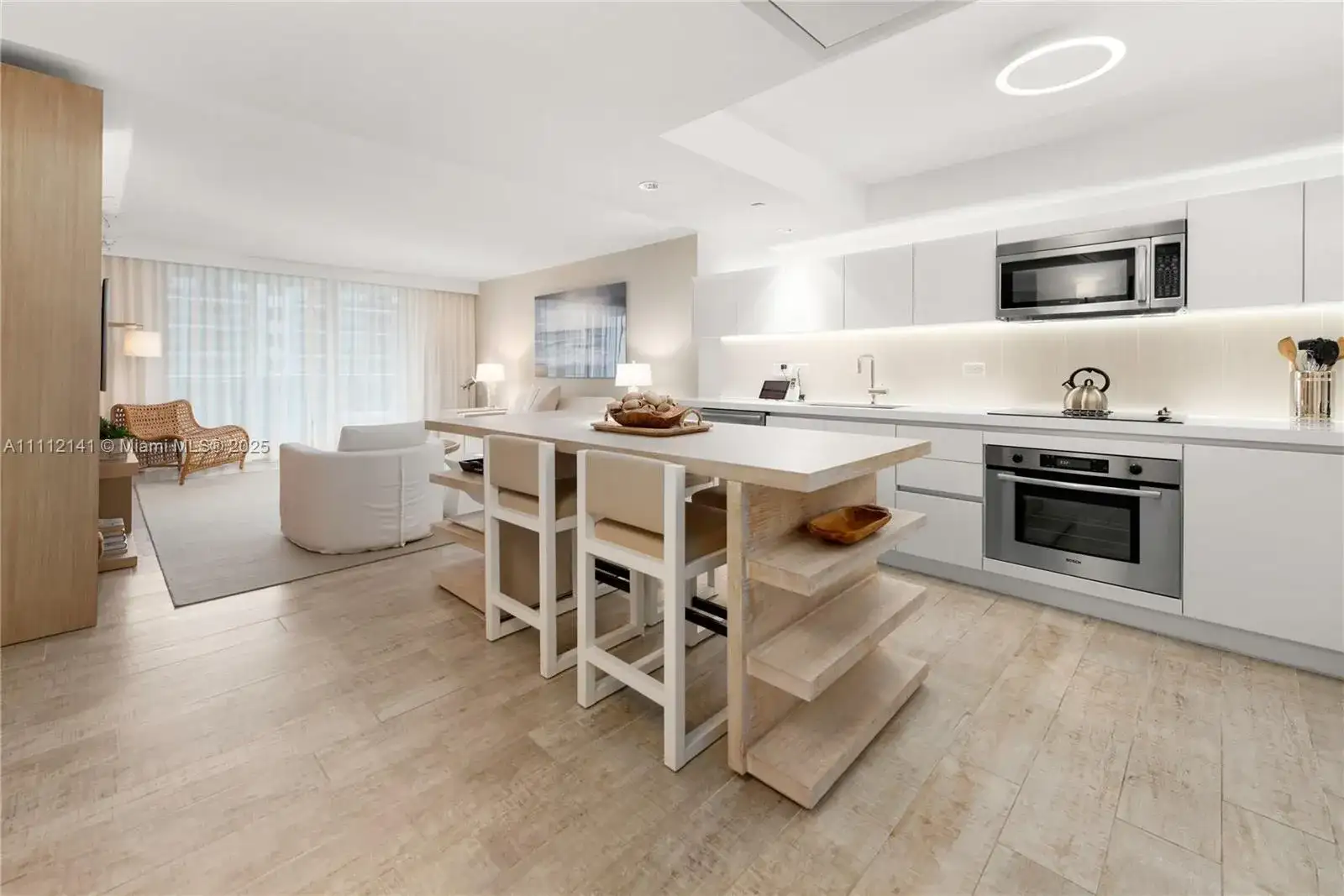 102 24th St # 1208, Miami Beach FL 33139 photo 3