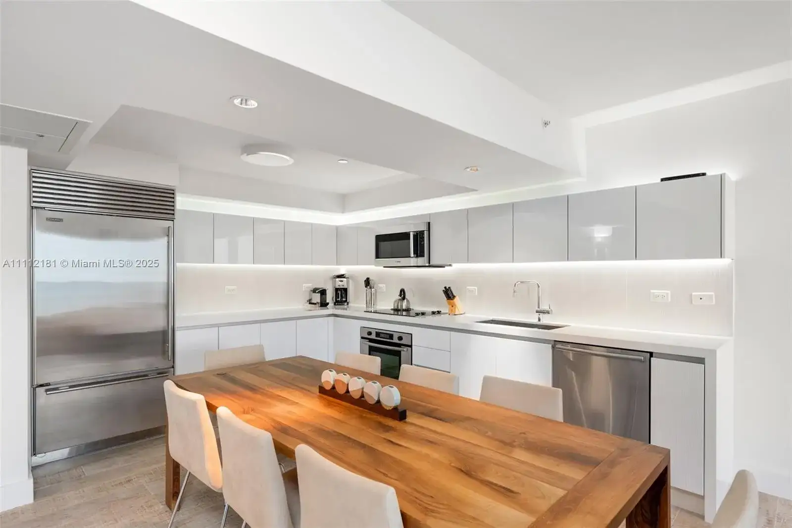 102 24th St # 1219, Miami Beach FL 33139 photo 4