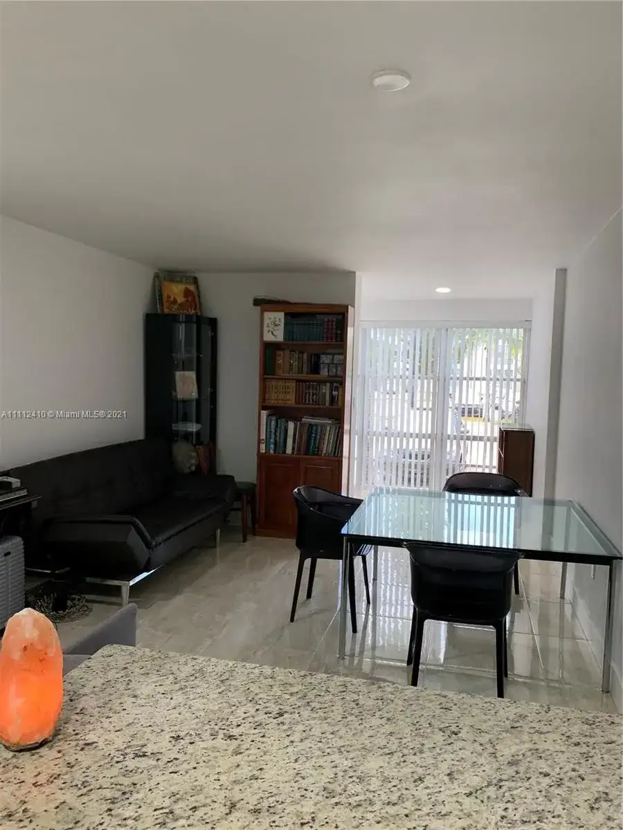 17560 Atlantic Blvd # 103, Sunny Isles Beach FL 33160 photo 3