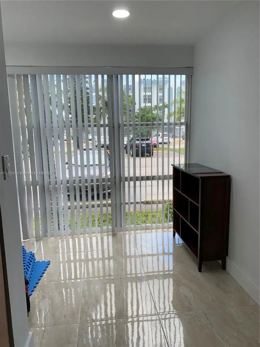 17560 Atlantic Blvd # 103, Sunny Isles Beach FL 33160 photo 5