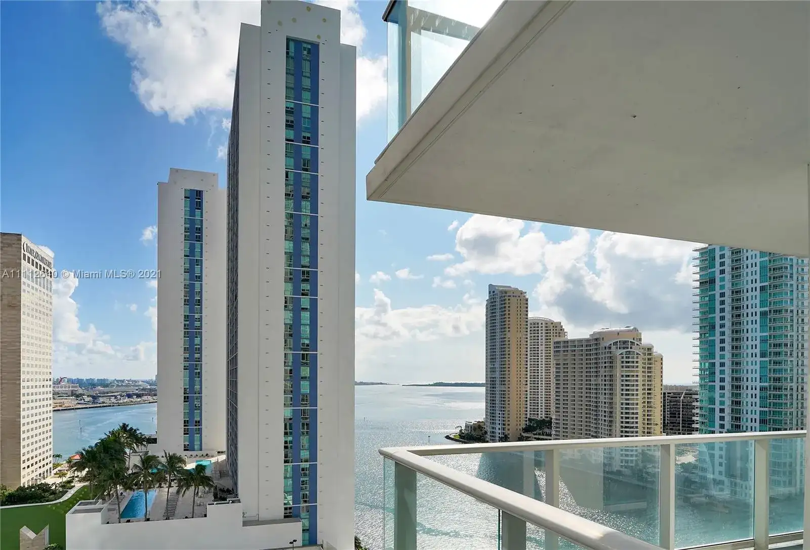 300 S Biscayne Blvd # 1716, Miami FL 33131 photo 5