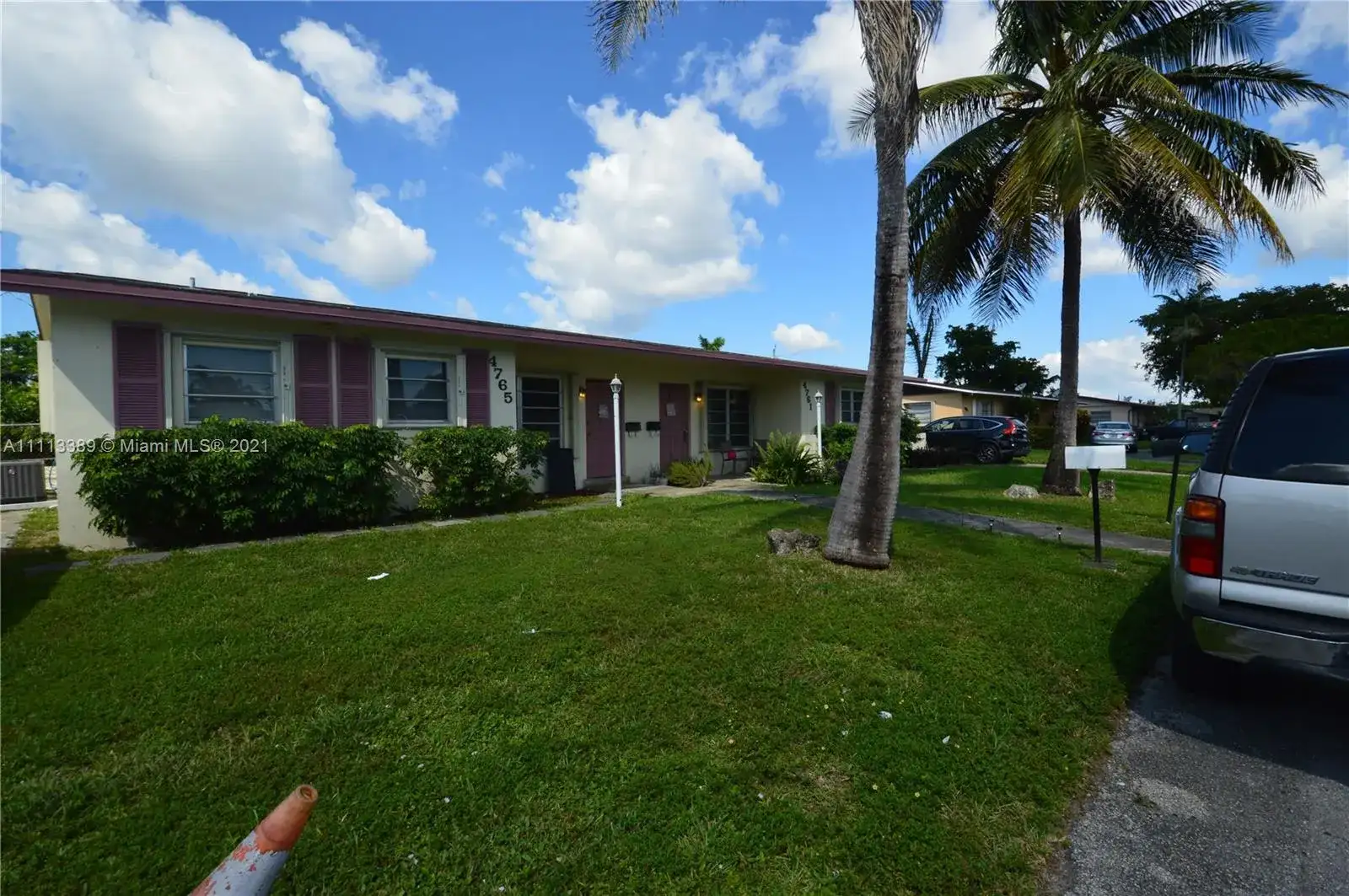 4761 SW 43rd Ter, Dania Beach FL 33314 photo 2