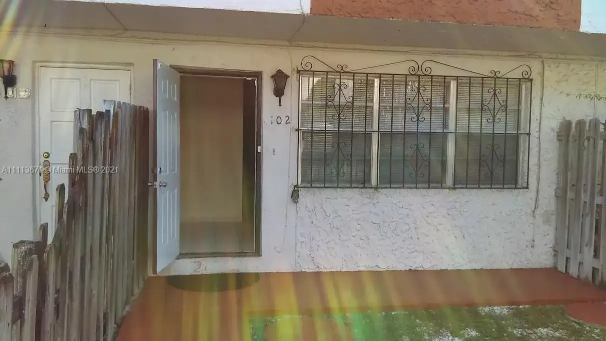 1460 NE 151st St # 102, North Miami Beach FL 33162 photo 2