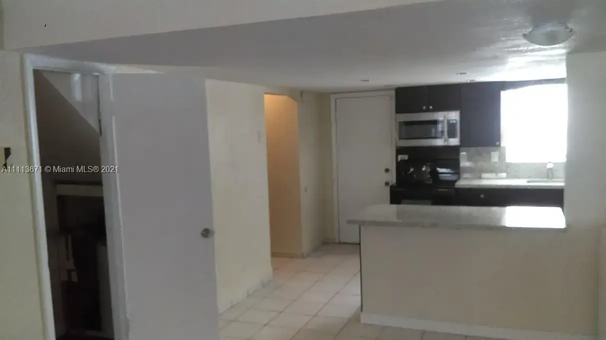 1460 NE 151st St # 102, North Miami Beach FL 33162 photo 4