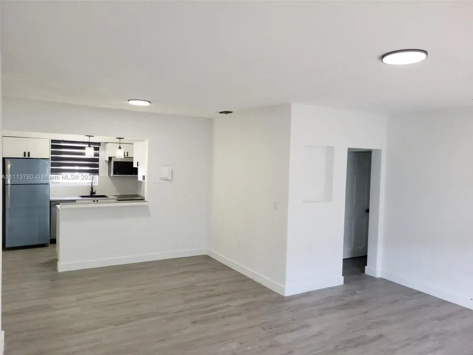 1258 Marseille Dr # 3, Miami Beach FL 33141 photo 2