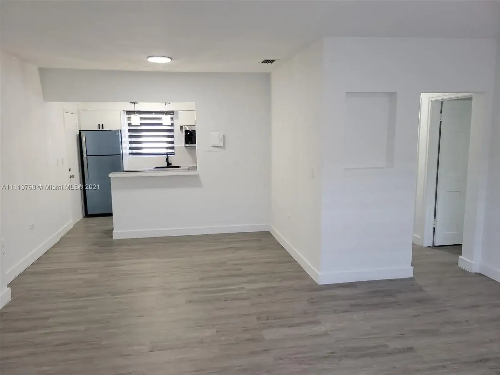 1258 Marseille Dr # 3, Miami Beach FL 33141 photo 3