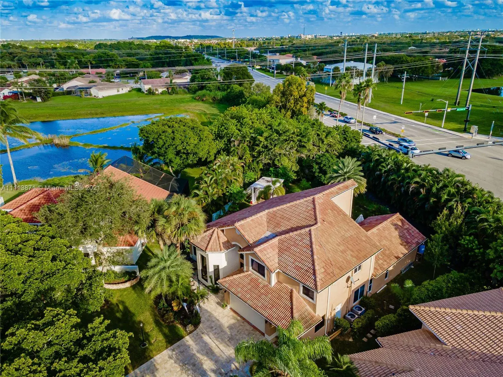 4699 Rothschild Dr, Coral Springs FL 33067