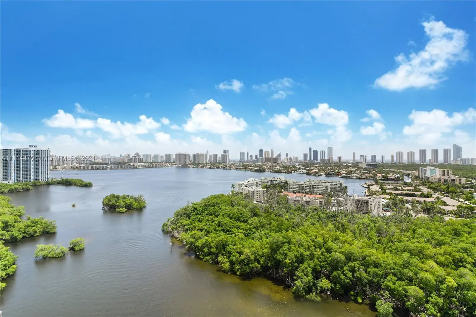 16385 Biscayne Blvd # 2118, North Miami Beach FL 33160