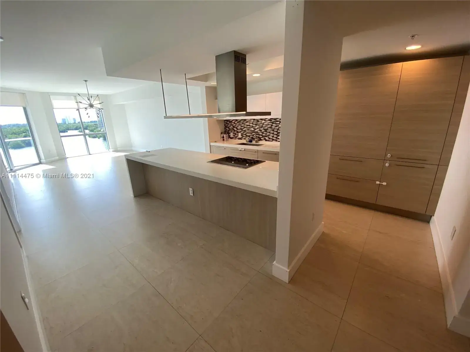 17111 Biscayne Blvd # 806, North Miami Beach FL 33160