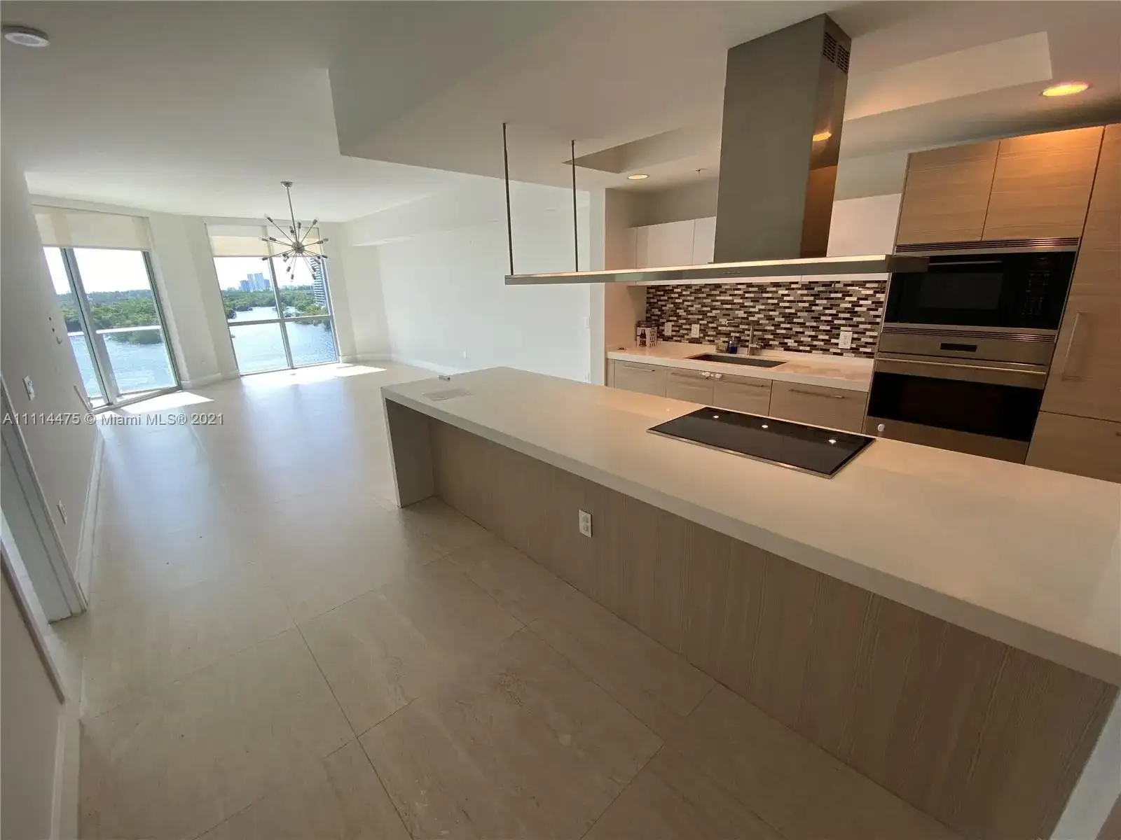 17111 Biscayne Blvd # 806, North Miami Beach FL 33160 photo 2
