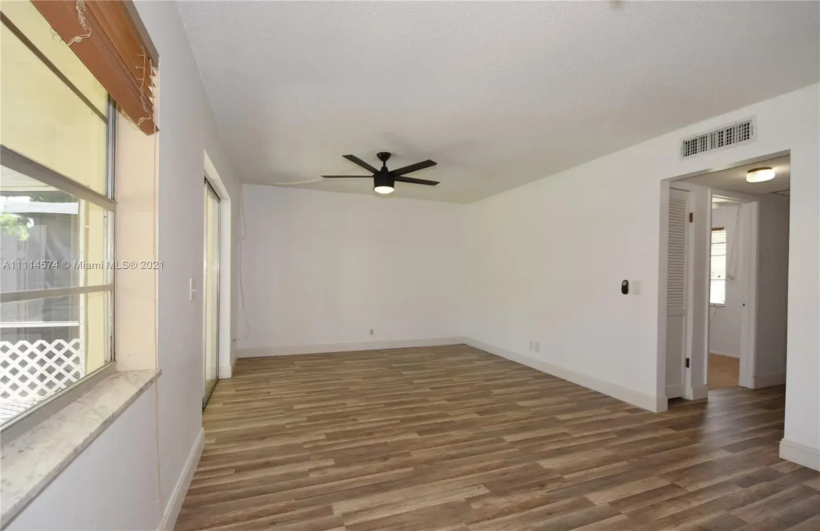 3005 1/2 NW 68th St # 9D, Fort Lauderdale FL 33309