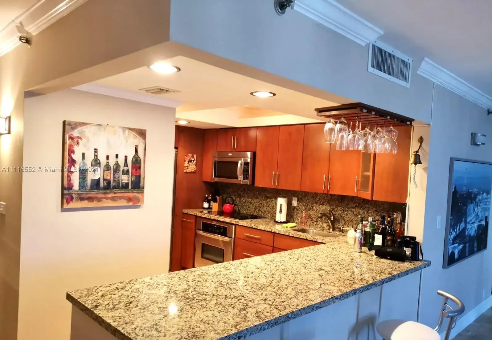 7601 E Treasure Dr # 1518, North Bay Village FL 33141 photo 2