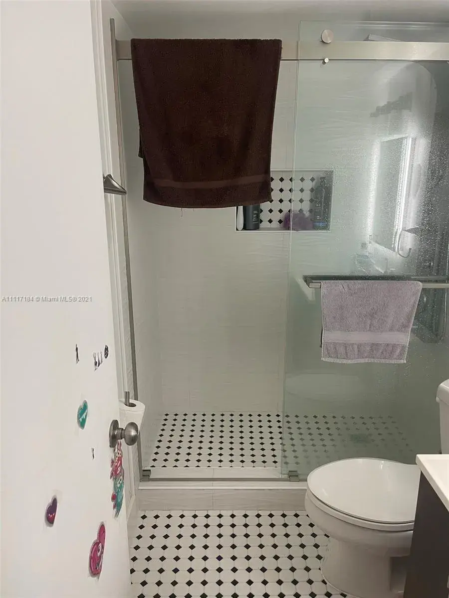 2750 NE 183rd St # 804, Aventura FL 33160