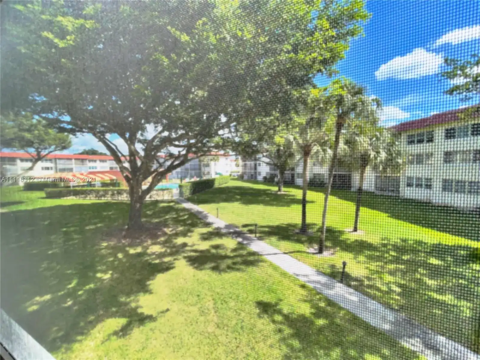 9800 N Hollybrook Lake Dr # 202, Pembroke Pines FL 33025 photo 3