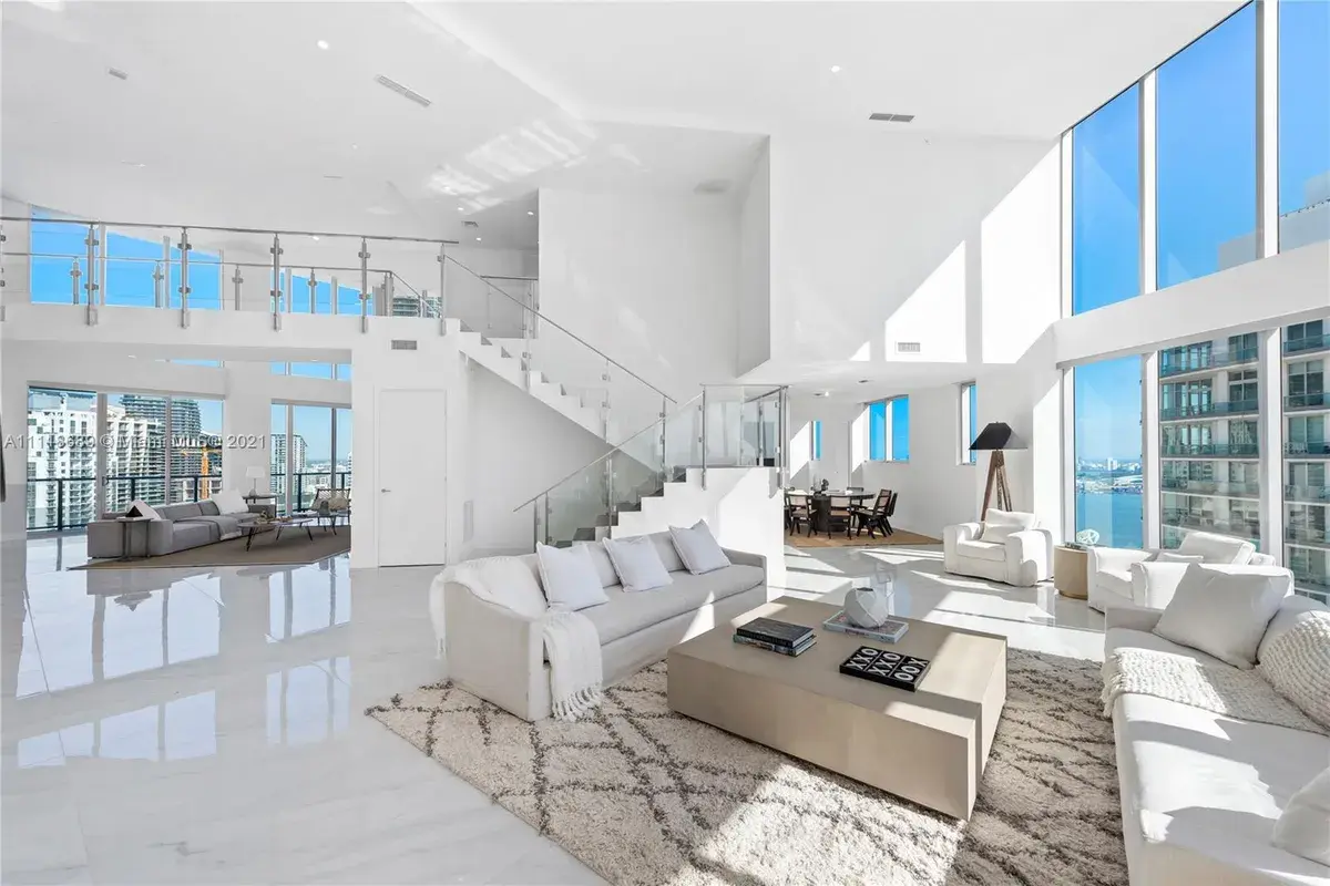 1300 Brickell Bay Dr # 4401, Miami FL 33131