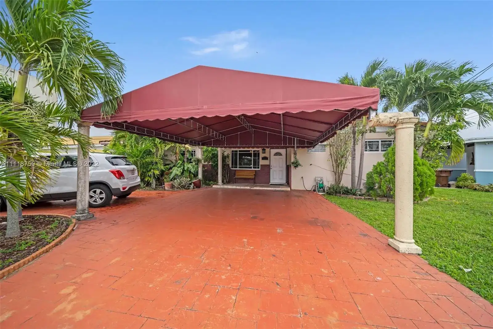 4715 W 8th Ave, Hialeah FL 33012 photo 2