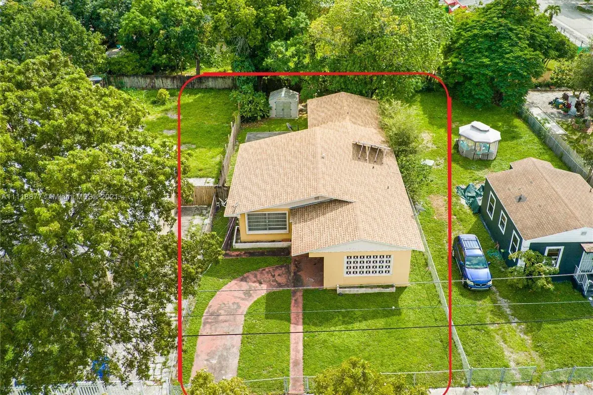 270 NW 50th, Miami FL 33127