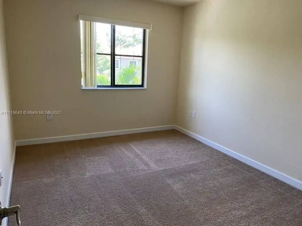 22511 SW 88th Pl, Cutler Bay FL 33190 photo 5