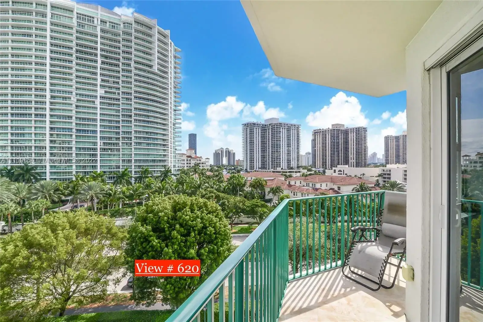 19900 E Country Club Dr # 620, Aventura FL 33180 photo 3
