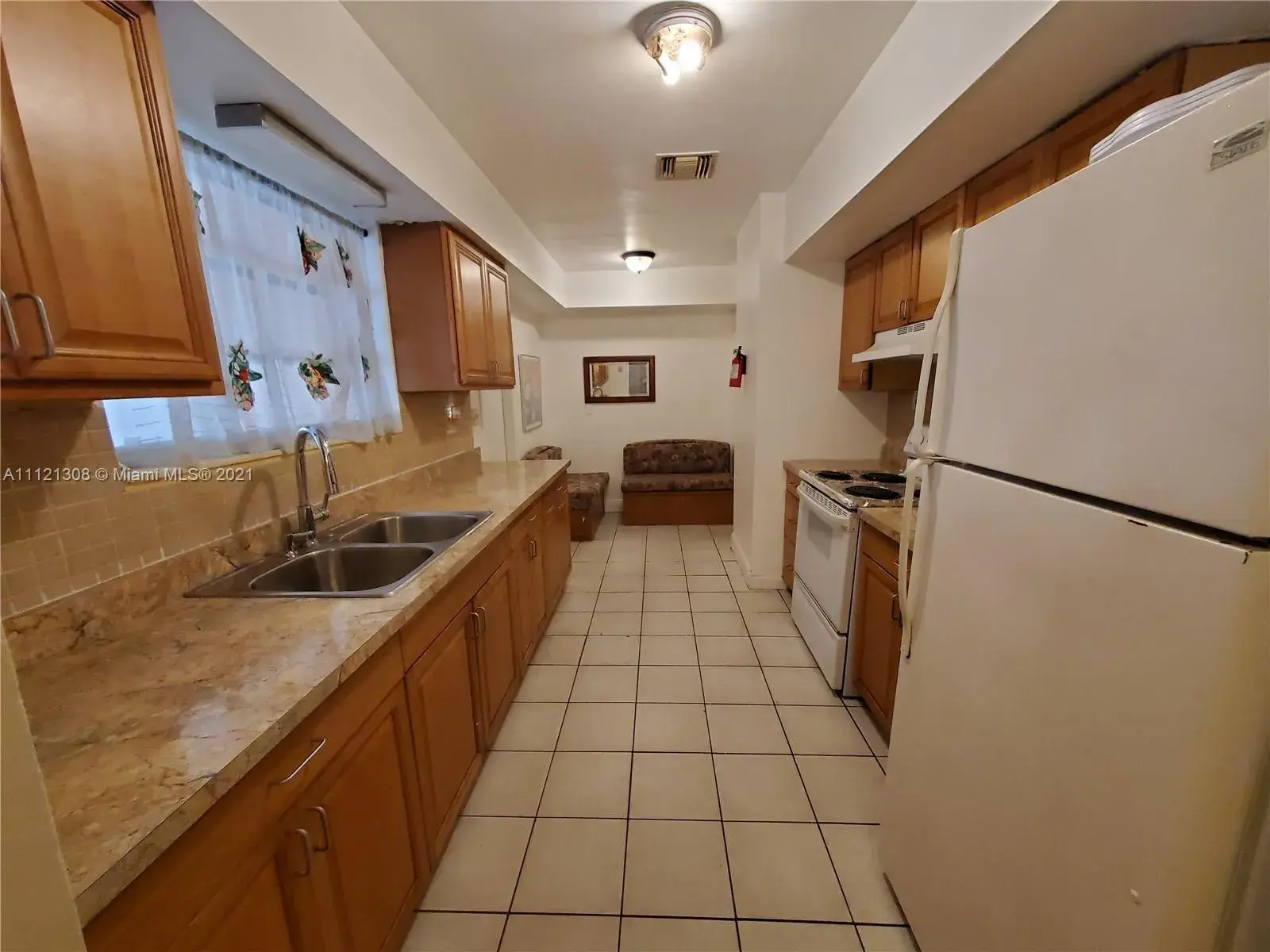 17835 NE 6th Ave, Miami FL 33162