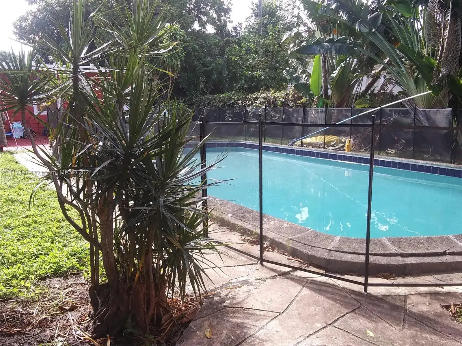 2327 Polk St, Hollywood FL 33020 photo 2
