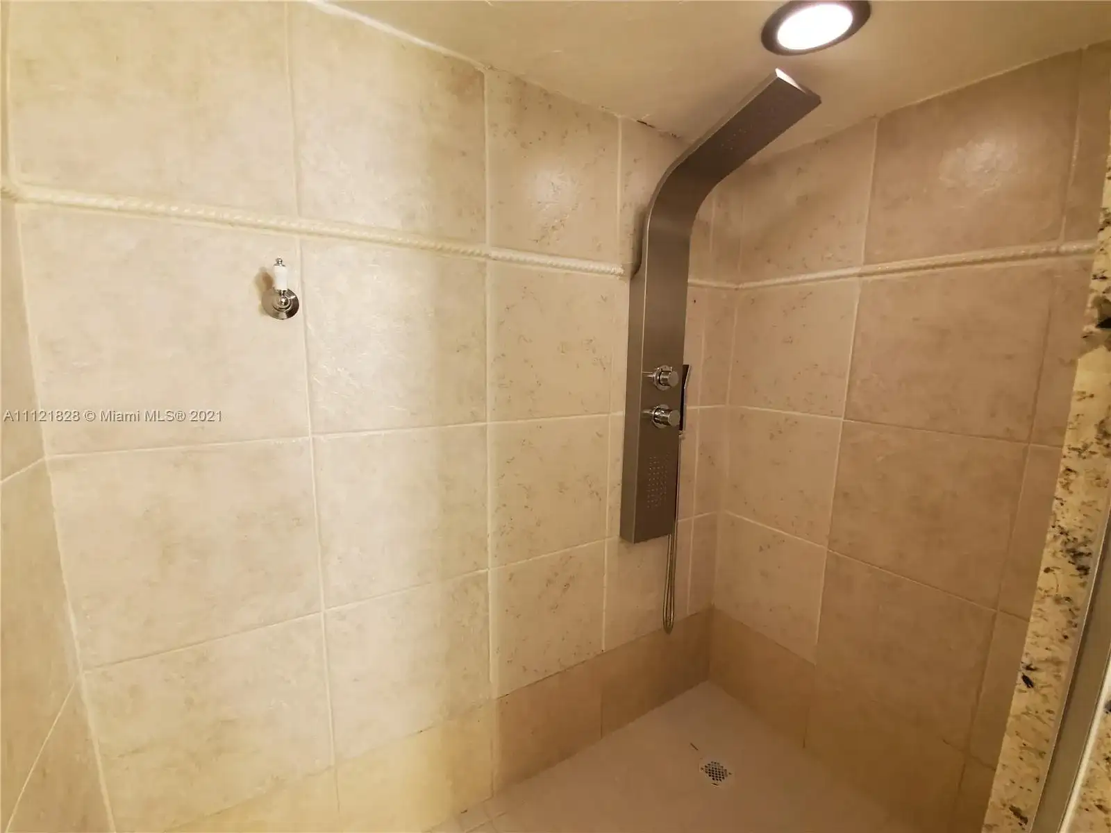 100 Golden Isles Dr # 114, Hallandale Beach FL 33009 photo 4