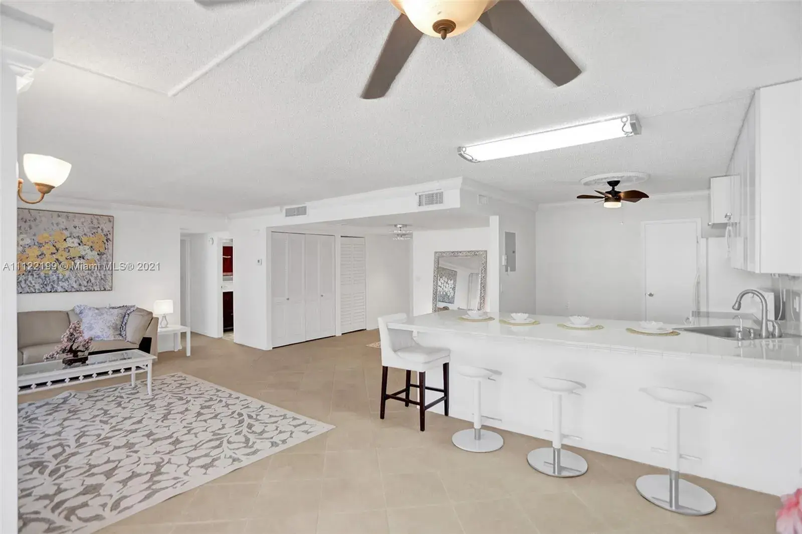 2017 S Ocean Dr # 1107, Hallandale Beach FL 33009