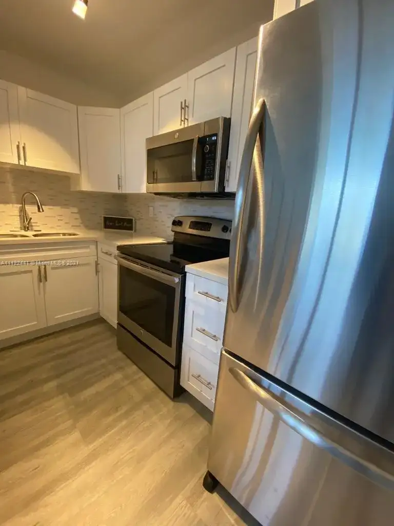 8011 W 6th Ave # K, Hialeah FL 33014 photo 3