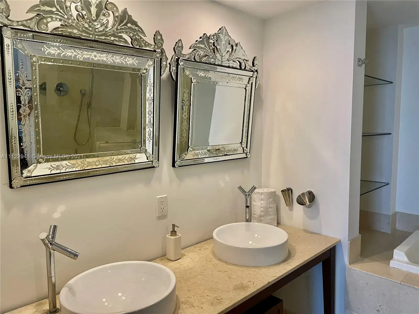 485 Brickell Ave # 3708, Miami FL 33131 photo 3