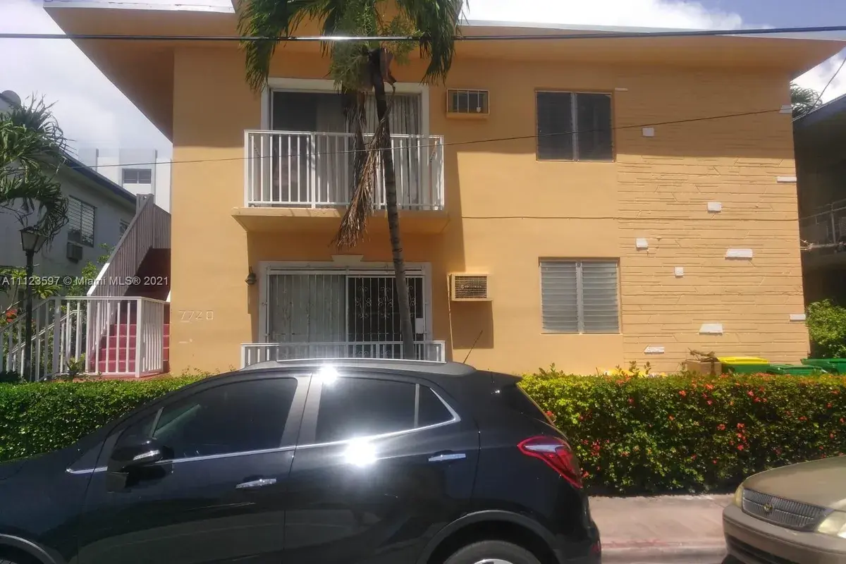 7720 Harding Ave # 1, Miami Beach FL 33141