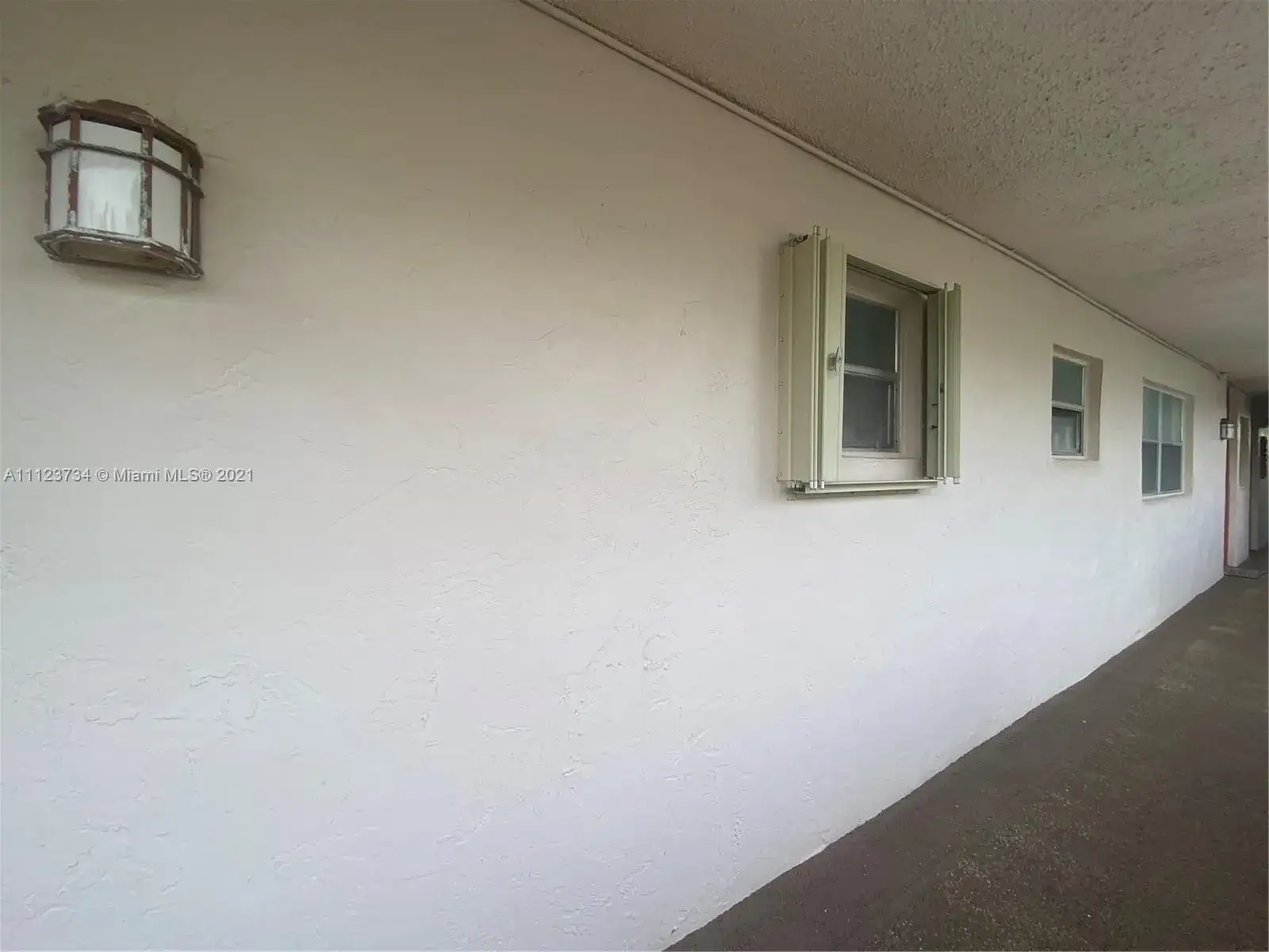 3750 NE 170th St # 302, North Miami Beach FL 33160 photo 2