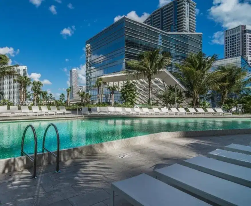 88 SW 7th St # 3012, Miami FL 33130 photo 2